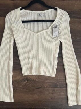 Hollister Women's Cream Ribbed Long Sleeve Square Neck Crop Top